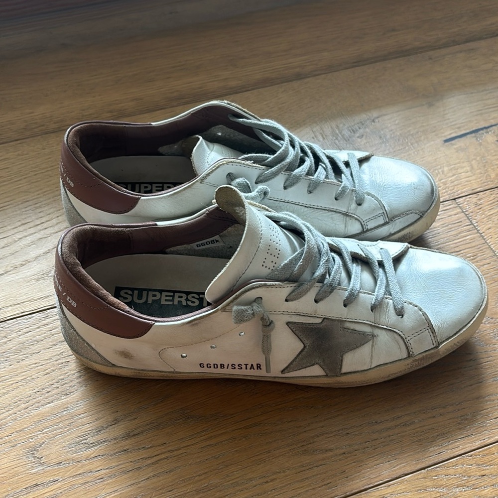 Golden Goose sneakers, women’s size 41. Barely worn, in great condition.